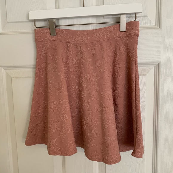 SOLD Pink Floral Embroidered Skirt Forever 21 - Picture 2 of 4